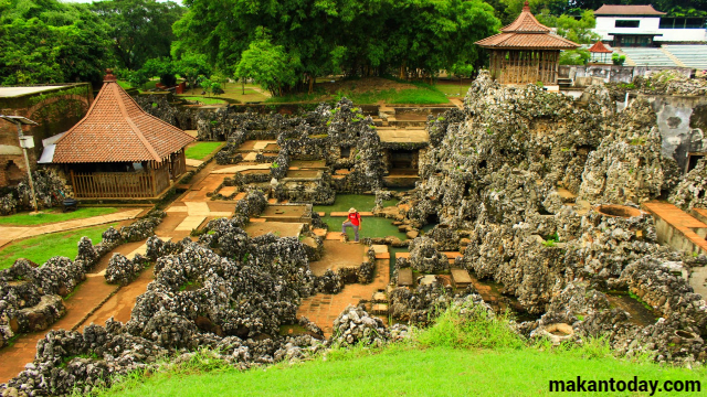 Wisata Tradisional di Jawa Barat